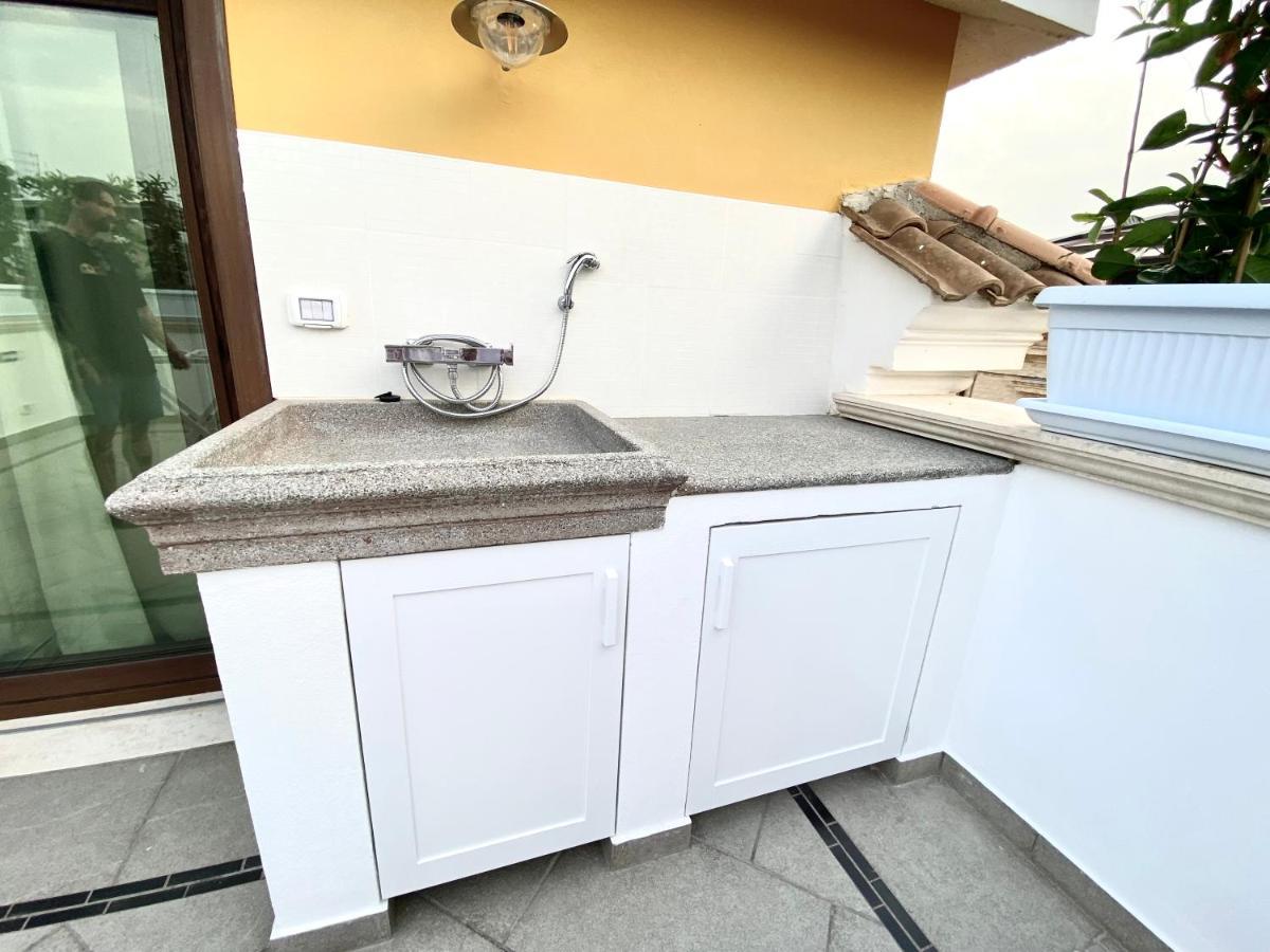 Wood Luxury House Apartment Pescara Exterior photo